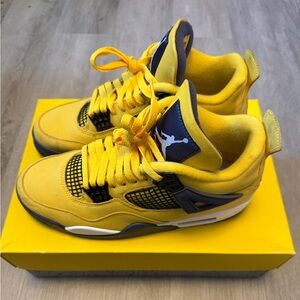 Jordan 4 Retro Lightning